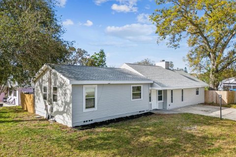 Casa en venta en Largo, Florida, 4 dormitorios, 169.83 m2 № 1518949 - foto 2