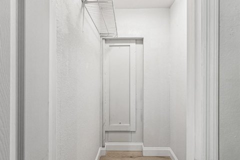 Casa en venta en Largo, Florida, 4 dormitorios, 169.83 m2 № 1518949 - foto 17