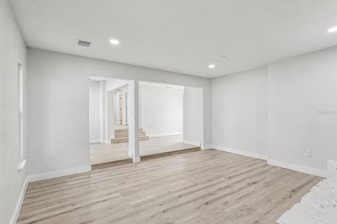Casa en venta en Largo, Florida, 4 dormitorios, 169.83 m2 № 1518949 - foto 15