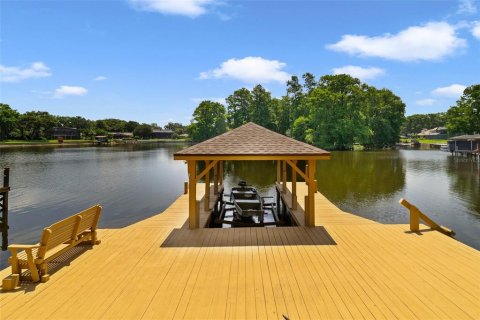 House in Kissimmee, Florida 6 bedrooms, 432.37 sq.m. № 1759319 - photo 28