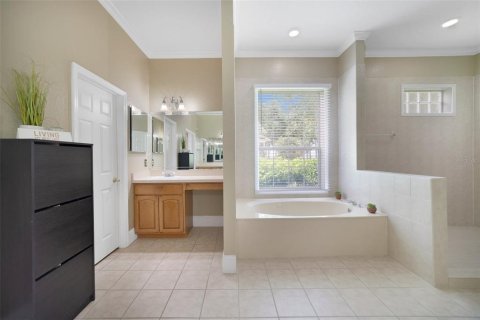 House in Kissimmee, Florida 6 bedrooms, 432.37 sq.m. № 1759319 - photo 14