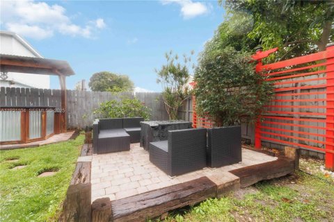 Casa en venta en Sunrise, Florida, 3 dormitorios, 145.58 m2 № 1990086 - foto 21