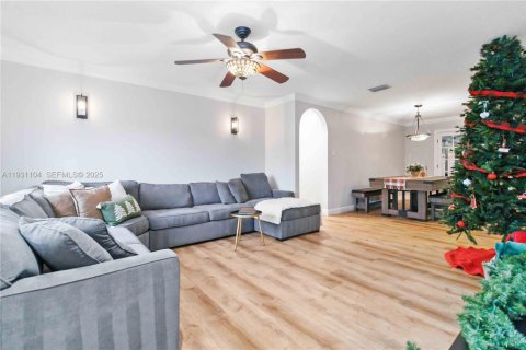 Casa en venta en Sunrise, Florida, 3 dormitorios, 145.58 m2 № 1990086 - foto 4