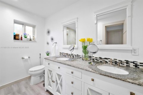 Casa en venta en Homestead, Florida, 4 dormitorios, 182.37 m2 № 1975432 - foto 22