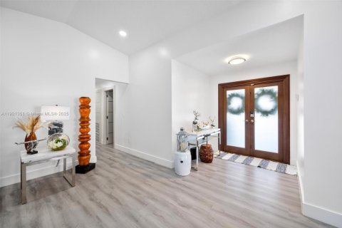 Casa en venta en Homestead, Florida, 4 dormitorios, 182.37 m2 № 1975432 - foto 8