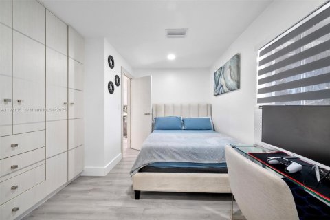 Casa en venta en Homestead, Florida, 4 dormitorios, 182.37 m2 № 1975432 - foto 28