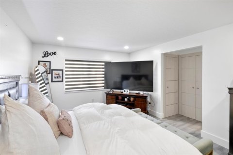 Casa en venta en Homestead, Florida, 4 dormitorios, 182.37 m2 № 1975432 - foto 21