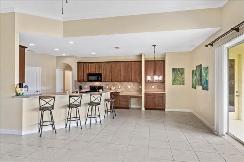 Casa en venta en Orlando, Florida, 4 dormitorios, 255.57 m2 № 1915667 - foto 12