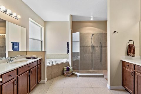 Casa en venta en Orlando, Florida, 4 dormitorios, 255.57 m2 № 1915667 - foto 22