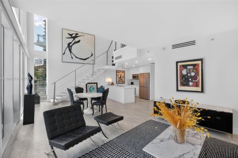 Copropriété à louer à Miami, Floride: 2 chambres, 146.14 m2 № 1999151 - photo 4