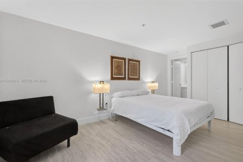 Copropriété à louer à Miami, Floride: 2 chambres, 146.14 m2 № 1999151 - photo 24