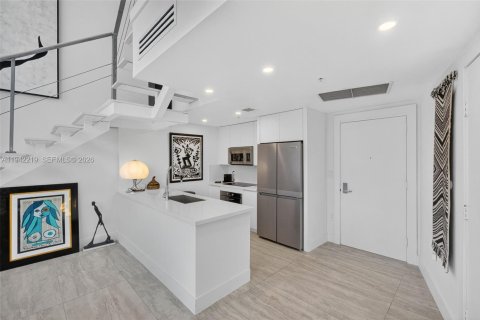 Copropriété à louer à Miami, Floride: 2 chambres, 146.14 m2 № 1999151 - photo 5