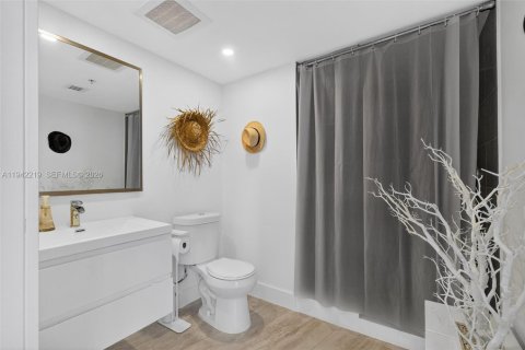 Copropriété à louer à Miami, Floride: 2 chambres, 146.14 m2 № 1999151 - photo 28