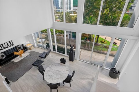 Copropriété à louer à Miami, Floride: 2 chambres, 146.14 m2 № 1999151 - photo 15