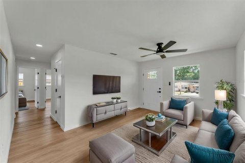 House in Lakeland, Florida 2 bedrooms, 80.27 sq.m. № 1881243 - photo 2