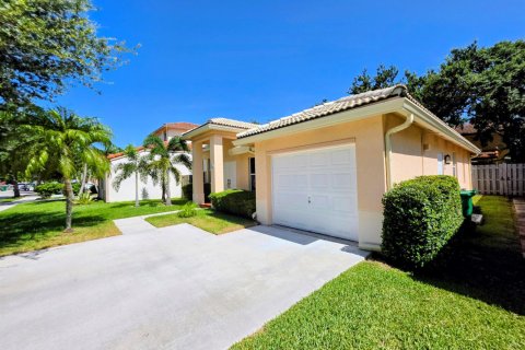 Casa en venta en Davie, Florida, 3 dormitorios, 152.27 m2 № 2260153 - foto 3