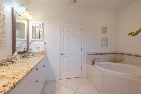 Casa en venta en Anna Maria, Florida, 4 dormitorios, 224.08 m2 № 1561449 - foto 25