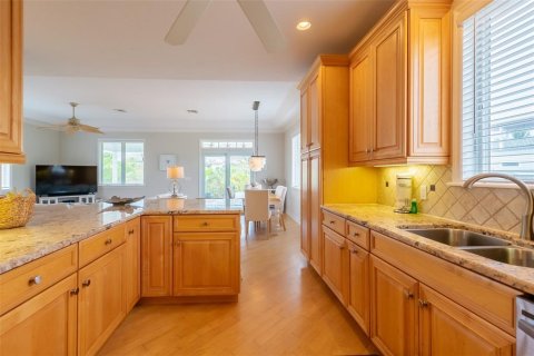 Casa en venta en Anna Maria, Florida, 4 dormitorios, 224.08 m2 № 1561449 - foto 13