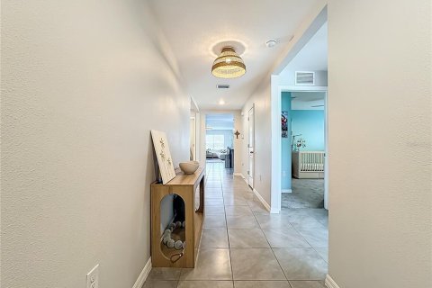 Casa en venta en Palmetto, Florida, 4 dormitorios, 169.73 m2 № 2117419 - foto 5