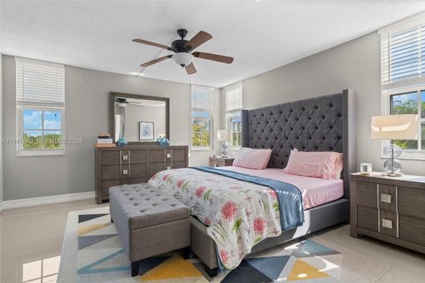 Copropriété à vendre à Pompano Beach, Floride: 3 chambres, 129.13 m2 № 2088671 - photo 18