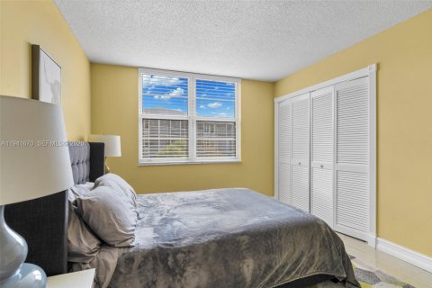 Copropriété à vendre à Pompano Beach, Floride: 3 chambres, 129.13 m2 № 2088671 - photo 30