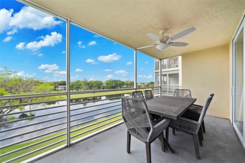 Copropriété à vendre à Pompano Beach, Floride: 3 chambres, 129.13 m2 № 2088671 - photo 26