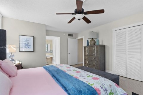 Copropriété à vendre à Pompano Beach, Floride: 3 chambres, 129.13 m2 № 2088671 - photo 20