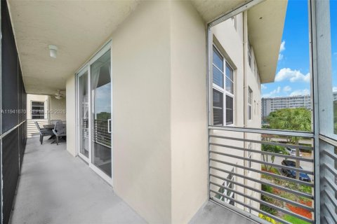 Copropriété à vendre à Pompano Beach, Floride: 3 chambres, 129.13 m2 № 2088671 - photo 28
