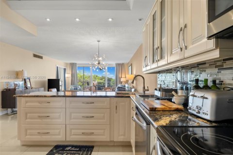 Copropriété à vendre à Pompano Beach, Floride: 3 chambres, 129.13 m2 № 2088671 - photo 8