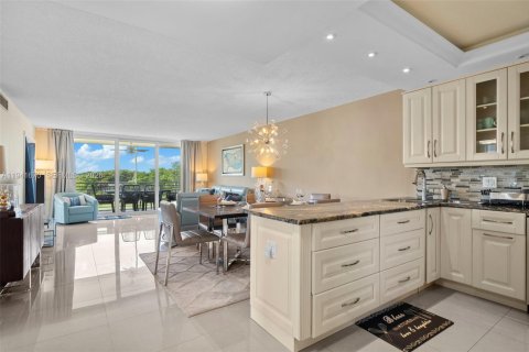 Copropriété à vendre à Pompano Beach, Floride: 3 chambres, 129.13 m2 № 2088671 - photo 7