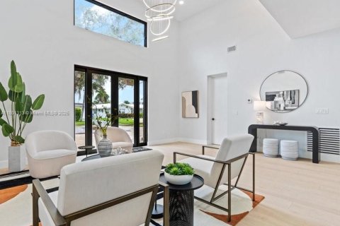 House in Lauderdale-by-the-Sea, Florida 4 bedrooms, 230.68 sq.m. № 1683449 - photo 5