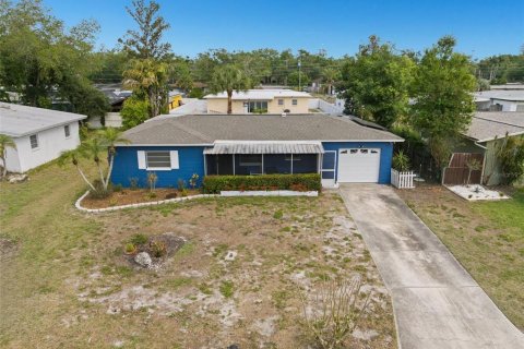 Villa ou maison à Clearwater, Floride 4 chambres, 141.4 m2 № 2216894