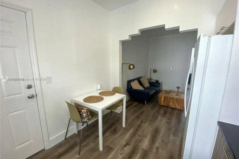 Copropriété à louer à Miami Beach, Floride: 2 chambres, 74.51 m2 № 1966351 - photo 5