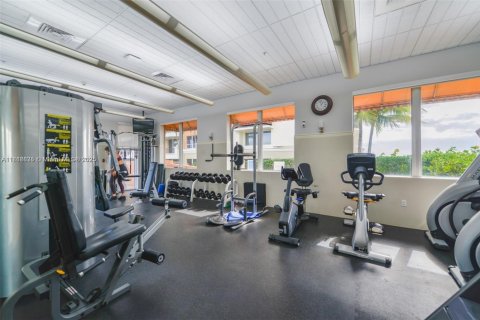 Condo in Miami, Florida, 1 bedroom  № 1776187 - photo 19