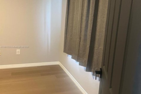 Appartement à louer à Miami, Floride: 2 chambres, 84.73 m2 № 1951529 - photo 22