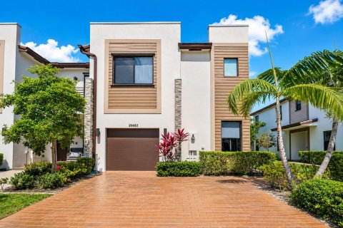 Townhouse in Miami, Florida 4 bedrooms, 193.79 sq.m. № 2183564