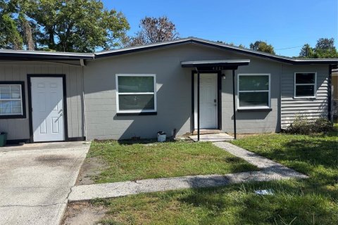 House in Orlando, Florida 2 bedrooms, 84.91 sq.m. № 2318896