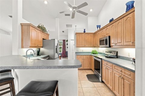 House in Port Charlotte, Florida 3 bedrooms, 148.83 sq.m. № 2411555 - photo 20