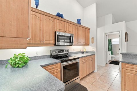 House in Port Charlotte, Florida 3 bedrooms, 148.83 sq.m. № 2411555 - photo 24