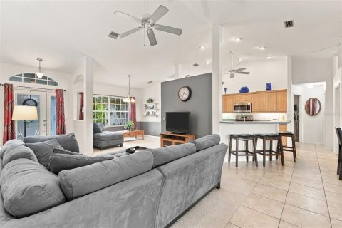 House in Port Charlotte, Florida 3 bedrooms, 148.83 sq.m. № 2411555 - photo 17