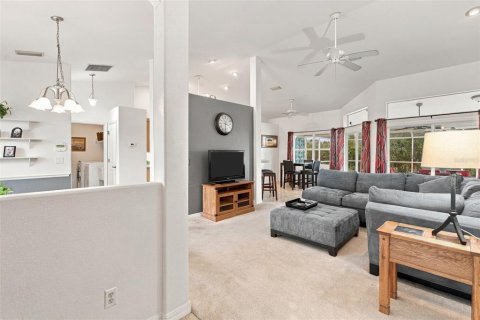 House in Port Charlotte, Florida 3 bedrooms, 148.83 sq.m. № 2411555 - photo 10