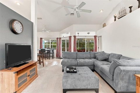 House in Port Charlotte, Florida 3 bedrooms, 148.83 sq.m. № 2411555 - photo 15