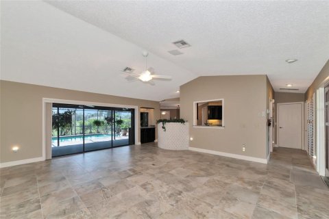 House in Englewood, Florida 3 bedrooms, 176.61 sq.m. № 1371824 - photo 18