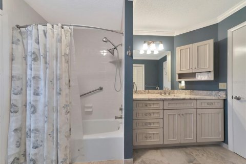 House in Englewood, Florida 3 bedrooms, 176.61 sq.m. № 1371824 - photo 12