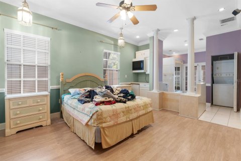 House in Tampa, Florida 3 bedrooms, 207.08 sq.m. № 2208291 - photo 29