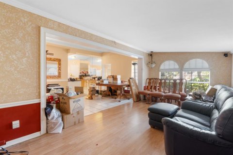 House in Tampa, Florida 3 bedrooms, 207.08 sq.m. № 2208291 - photo 20