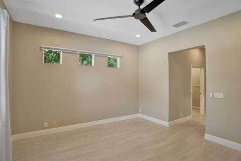 Townhouse in Coral Springs, Florida 3 bedrooms, 142.33 sq.m. № 2086500 - photo 29