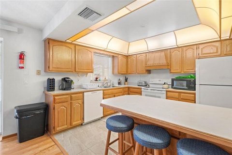 House in Venice, Florida 3 bedrooms, 140.47 sq.m. № 1719851 - photo 6