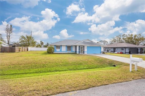 House in Venice, Florida 3 bedrooms, 140.47 sq.m. № 1719851 - photo 24
