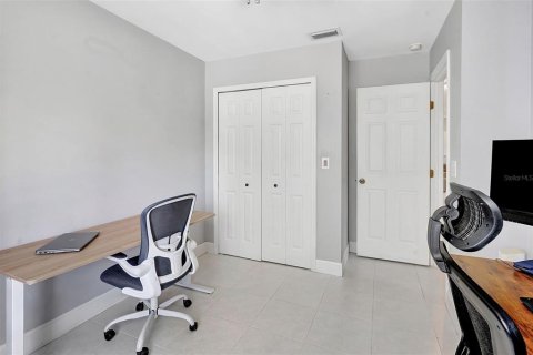 House in North Fort Myers, Florida 4 bedrooms, 200.76 sq.m. № 1618770 - photo 30